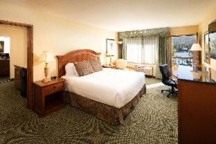 Room #39223023 at Red Lion Hotel Templin's on the River