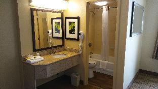 Room #51444617 at Extended Stay America Suites Atlanta Alpharetta Northpoint W