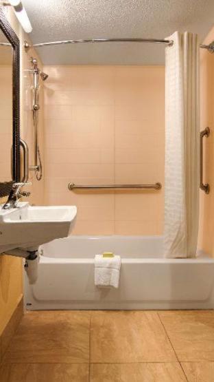 Room #128517215 at Best Western Ft. Lauderdale I-95 Inn