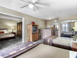 Room #5830611 at Shalimar Hotel of Las Vegas