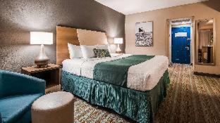 Room #5612026 at Best Western Plus Atlantic Beach Resort