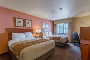 Room #31872012 at Hotel Ruidoso - Midtown