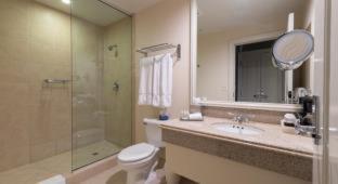 Room #50115810 at The Glen Club