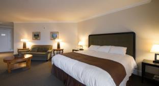 Room #50115811 at The Glen Club