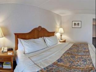 Room #18101712 at Best Western Plus Alexandria / Fort Belvoir