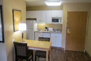 Room #18457308 at Extended Stay America Suites Orlando Conv Ctr Universal Blvd