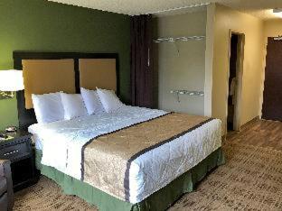Room #51722009 at Extended Stay America Suites Boise Airport