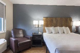 Room #51898313 at Extended Stay America Premier Suites - Union City - Dyer St.