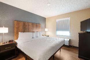 Room #51271812 at Extended Stay America Premier Suites Charlotte Pineville Mat