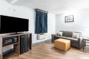 Room #28936313 at Americas Best Value Inn Searcy