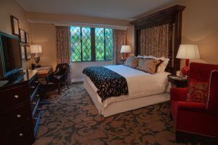 Room #32251008 at The Cheshire