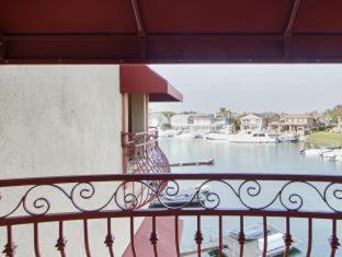 Room #37967319 at Best Western Harbour Inn & Suites Huntington - Sunset Beach