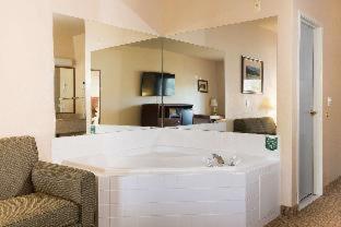 Room #41450610 at Red Lion Inn & Suites McMinnville