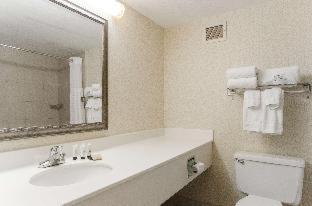 Room #17163927 at Red Lion Hotel & Conference Center Cheyenne