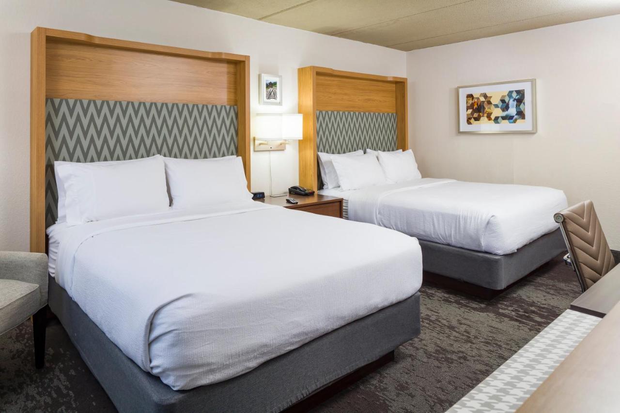 Standard Room at Holiday Inn Salem - I-93 at Exit 2, an IHG Hotel