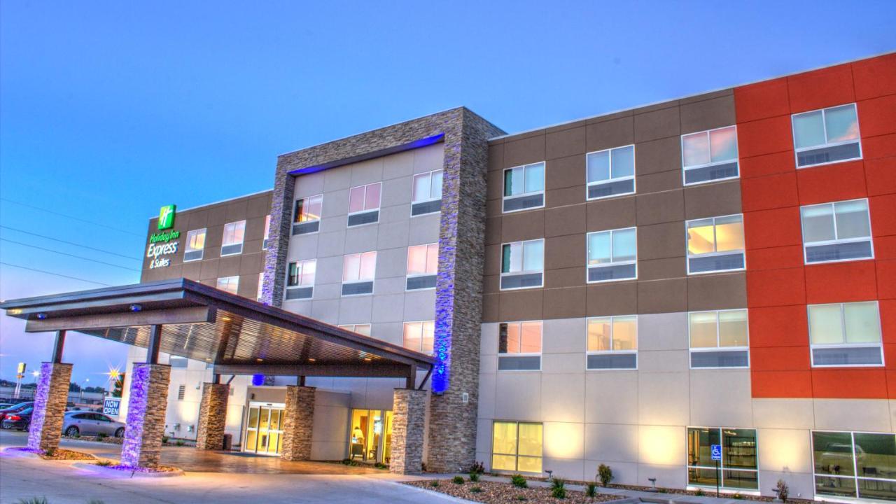  | Holiday Inn Express & Suites Spencer