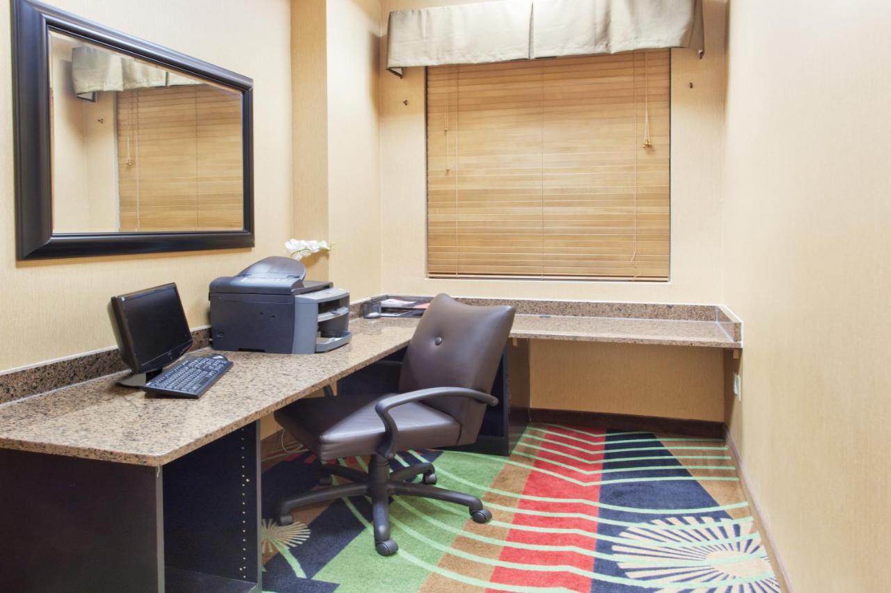  | Holiday Inn Dover Downtown