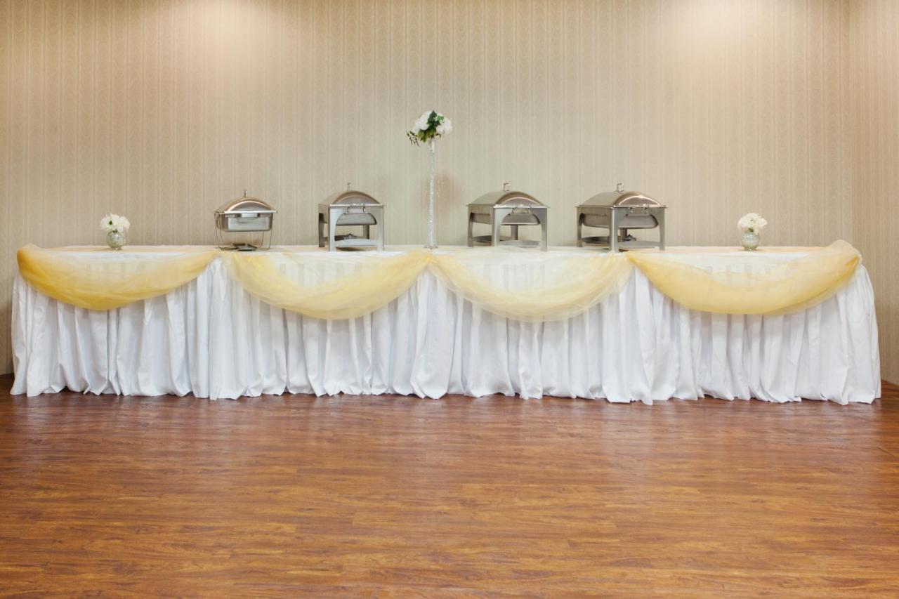  | Holiday Inn Dover Downtown