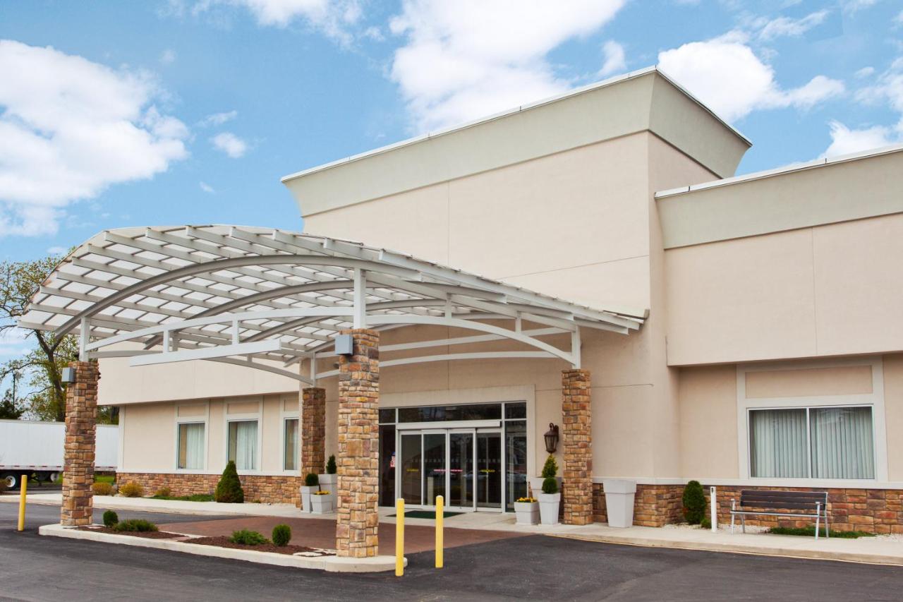  | Holiday Inn Dover Downtown