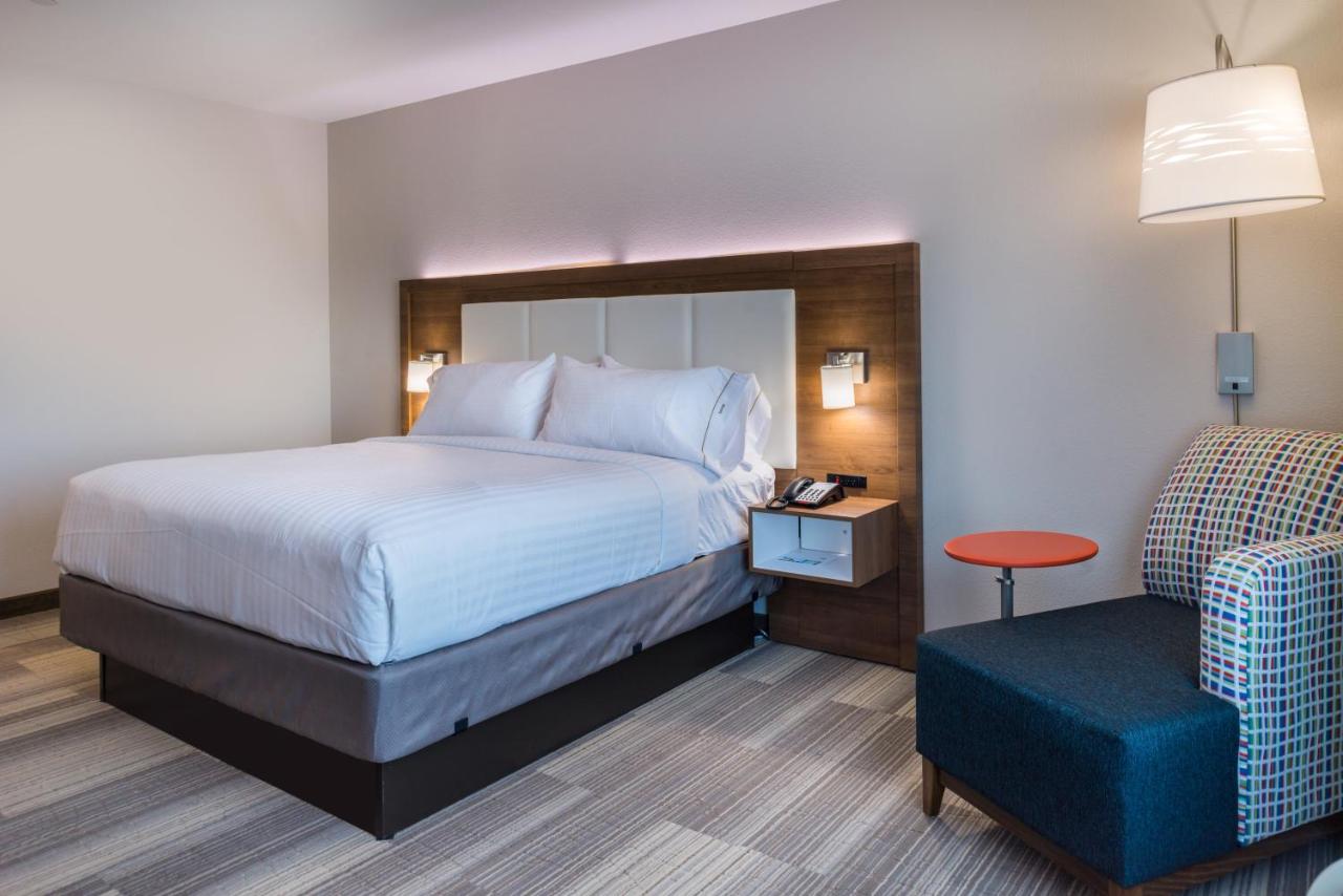 King room - Disability Access Hearing Accessible at Holiday Inn Express & Suites Fort Worth West by IHG