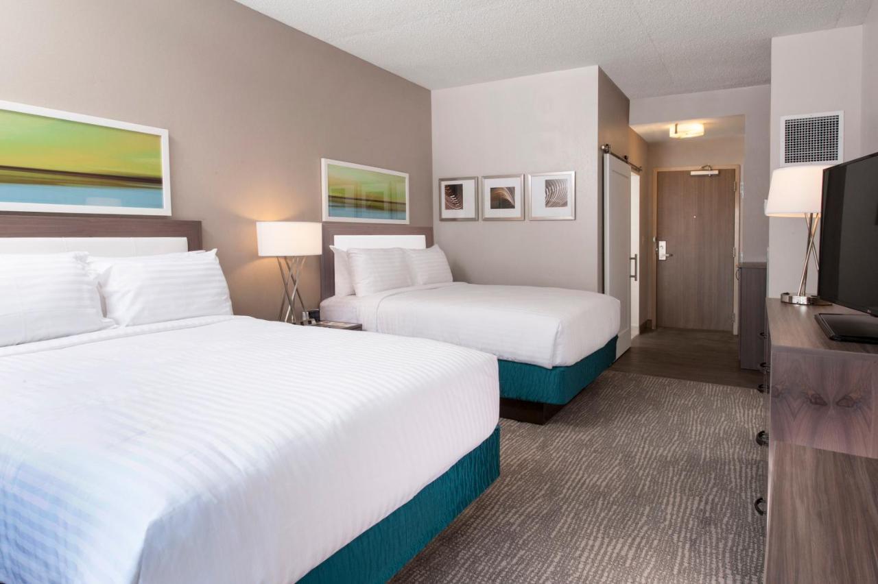 Queen Room with Two Queen Beds at Holiday Inn Cleveland Clinic, an IHG Hotel