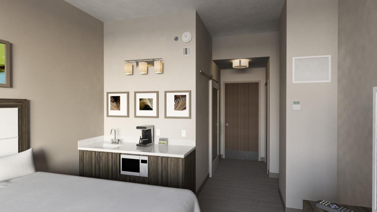 Superior Queen Room with Two Queen Beds at Holiday Inn Cleveland Clinic, an IHG Hotel