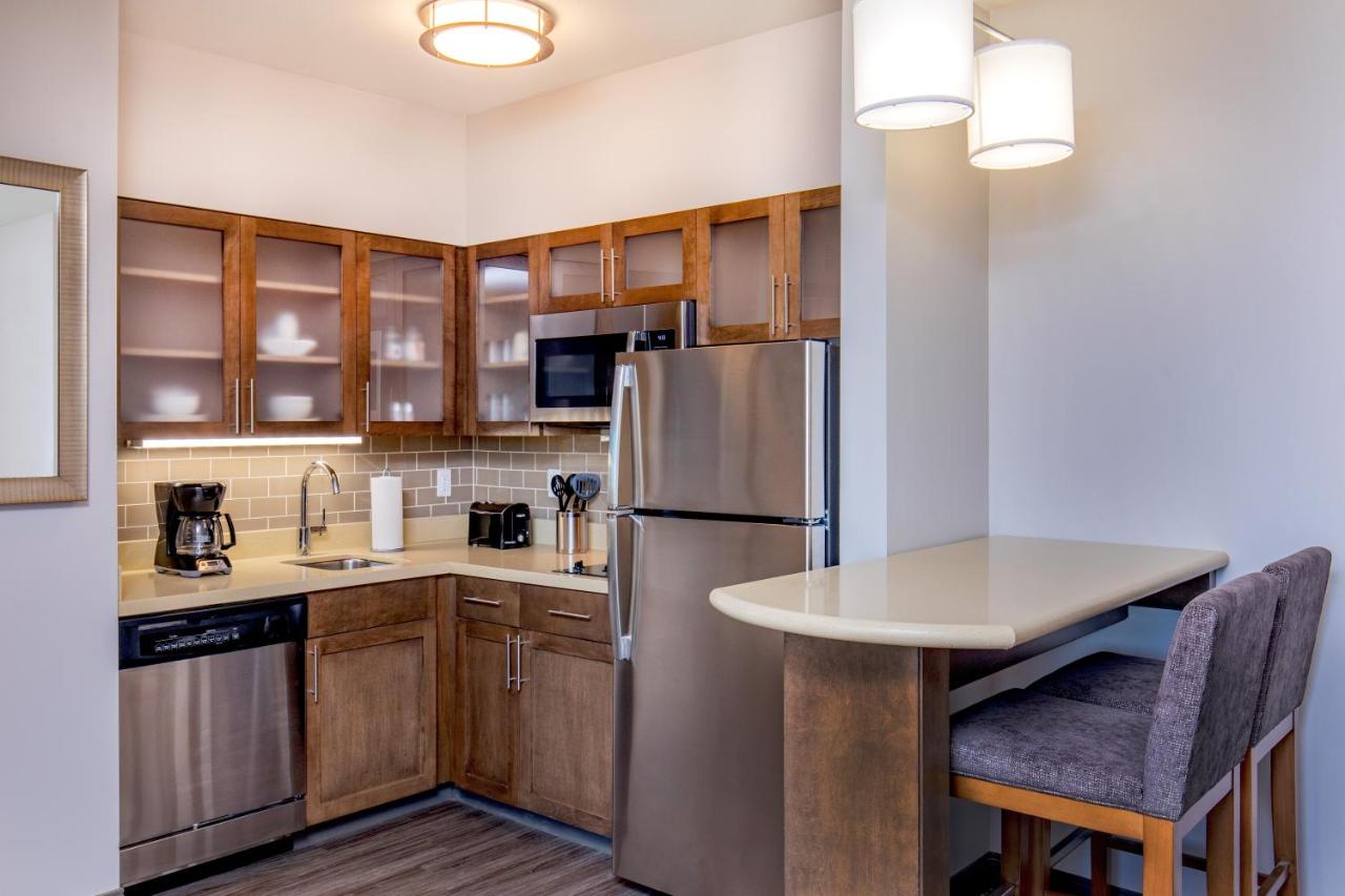 Queen Room - Hearing Accessible, Full Kitchen, Sofa Bed at Staybridge Suites Charlottesville Airport by IHG