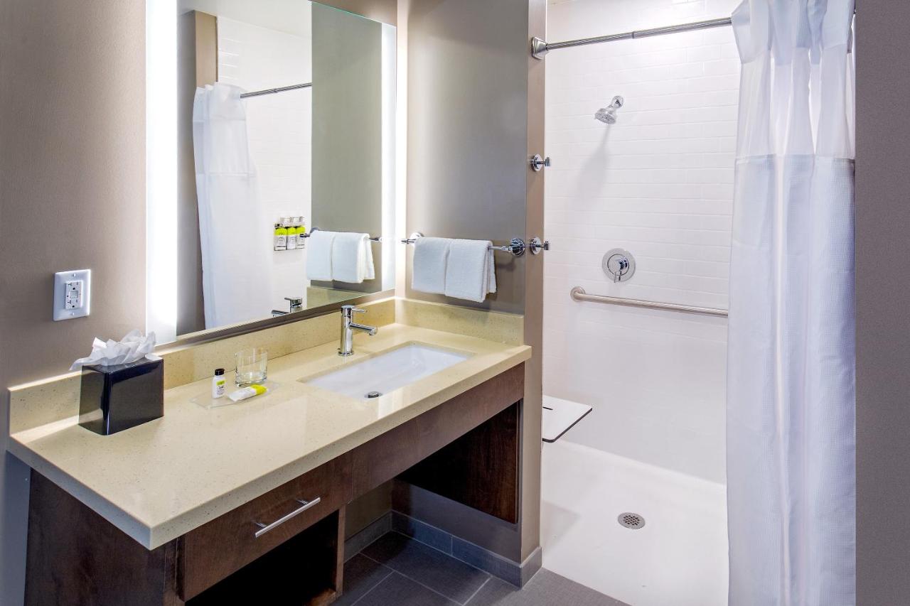 Queen Studio Suite with Mobility Accessible Roll-In Shower, Full Kitchen, Sofa Bed at Staybridge Suites Charlottesville Airport by IHG