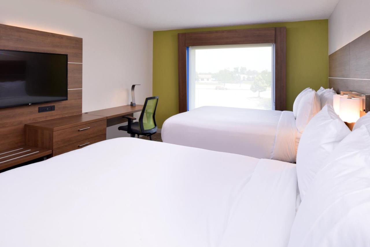Queen Room with Two Queen Beds - Non-Smoking at Holiday Inn Express & Suites Omaha - 120th and Maple by IHG