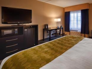 Room #5763185 at Best Western Hartford Hotel & Suites
