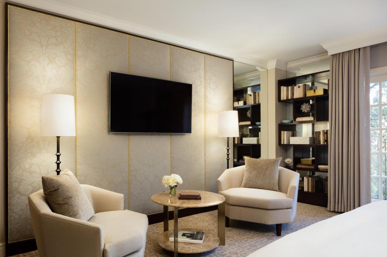 King Room at Rosewood Mansion on Turtle Creek