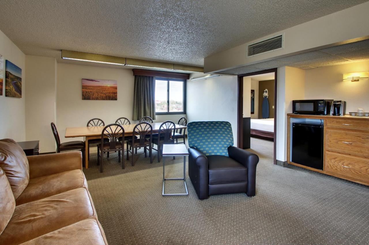King Suite at EverSpring Inn