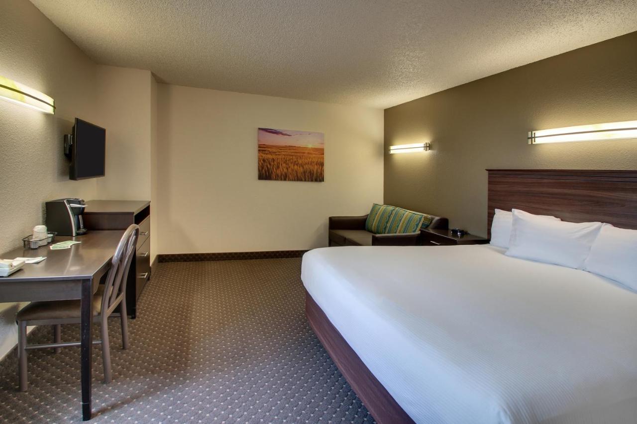 King Room at EverSpring Inn