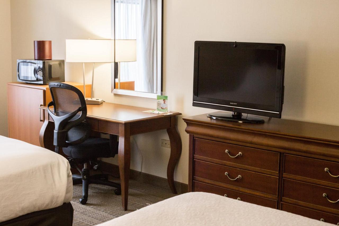 Deluxe Room with Two Queen Beds at Holiday Inn & Suites Bolingbrook by IHG