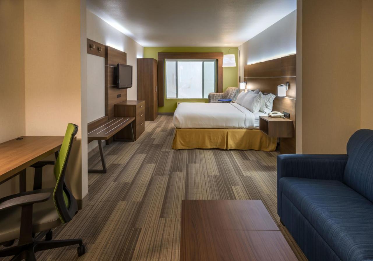 King Suite with Sofa Bed - Non-Smoking at Holiday Inn Express & Suites Carson City by IHG