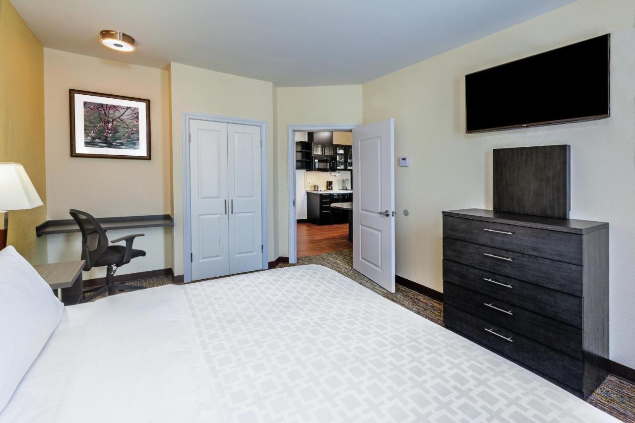 King Room - Mobility Access Tub/Non-Smoking at Candlewood Suites Houston North I45 by IHG