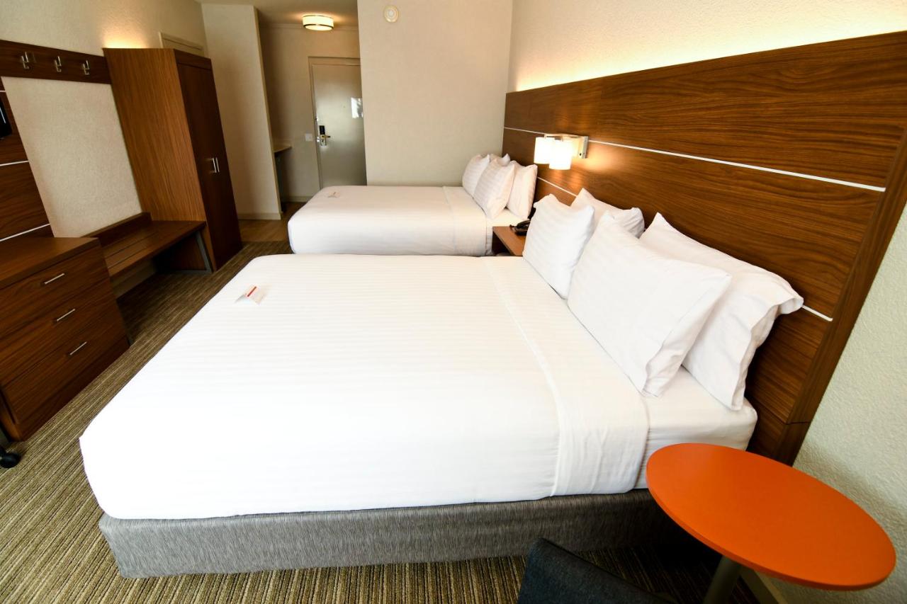 Queen Room with Two Queen Beds - Non-Smoking at Holiday Inn Express & Suites Port Clinton-Catawba Island by IHG