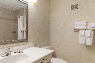 Room #17163934 at Red Lion Hotel & Conference Center Cheyenne