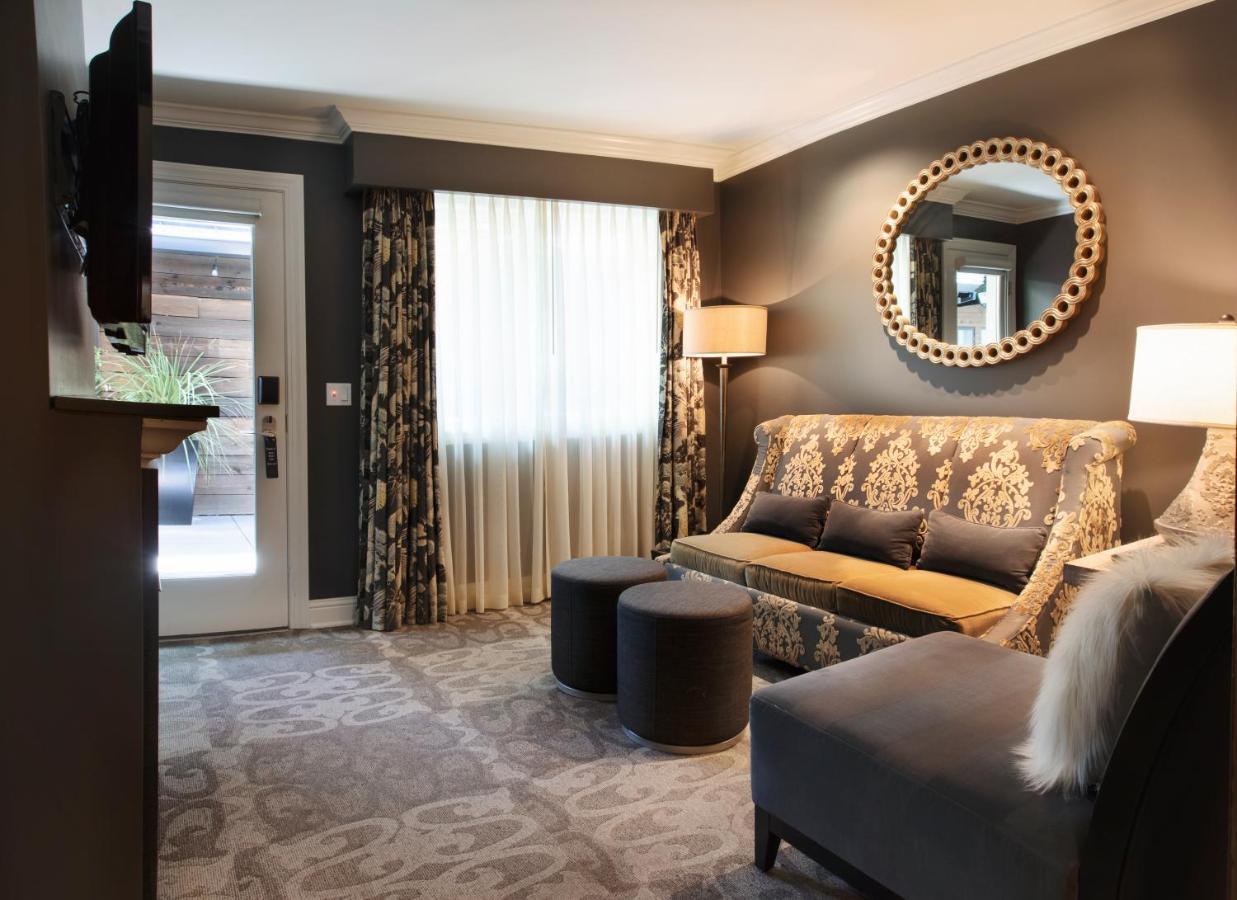 King Suite at Hotel Ballard