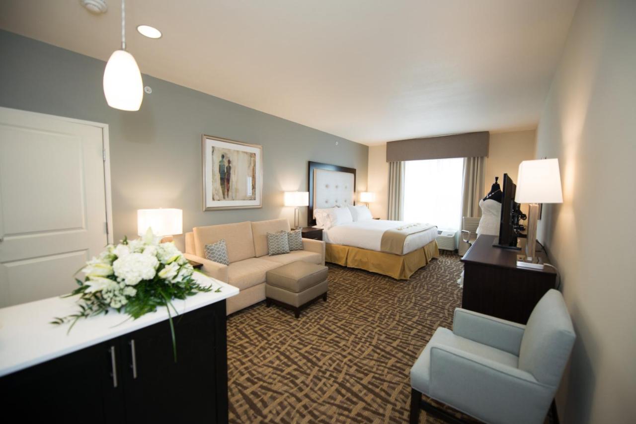  | Holiday Inn Express & Suites Denver South - Castle Rock
