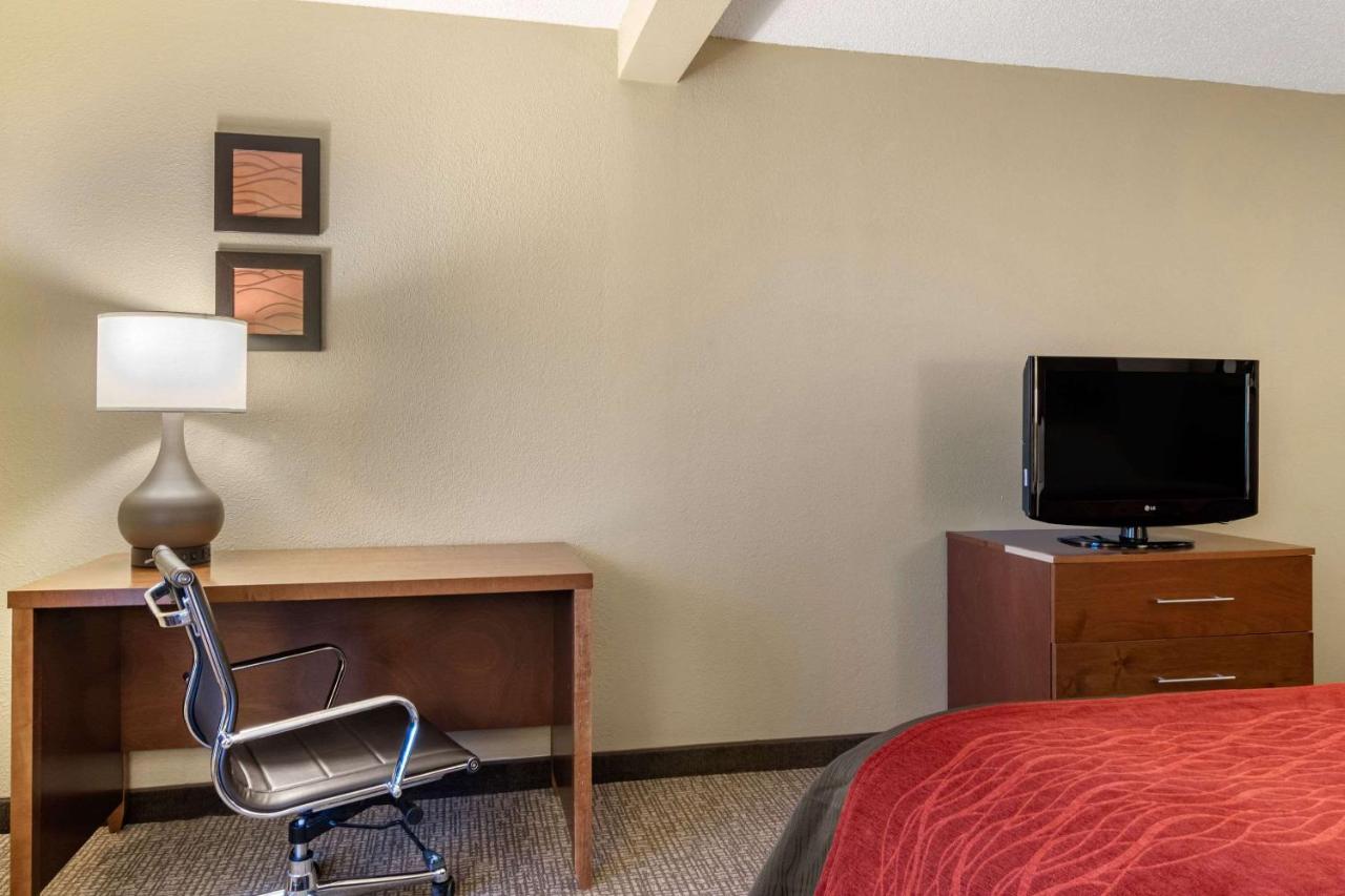 Double Room with Two Double Beds - Accessible/Non-Smoking at Comfort Inn & Suites Suwanee - Sugarloaf