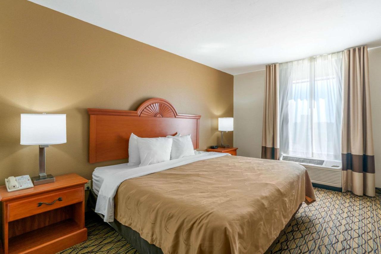 King Room - Non-Smoking at Quality Inn & Suites Jefferson City