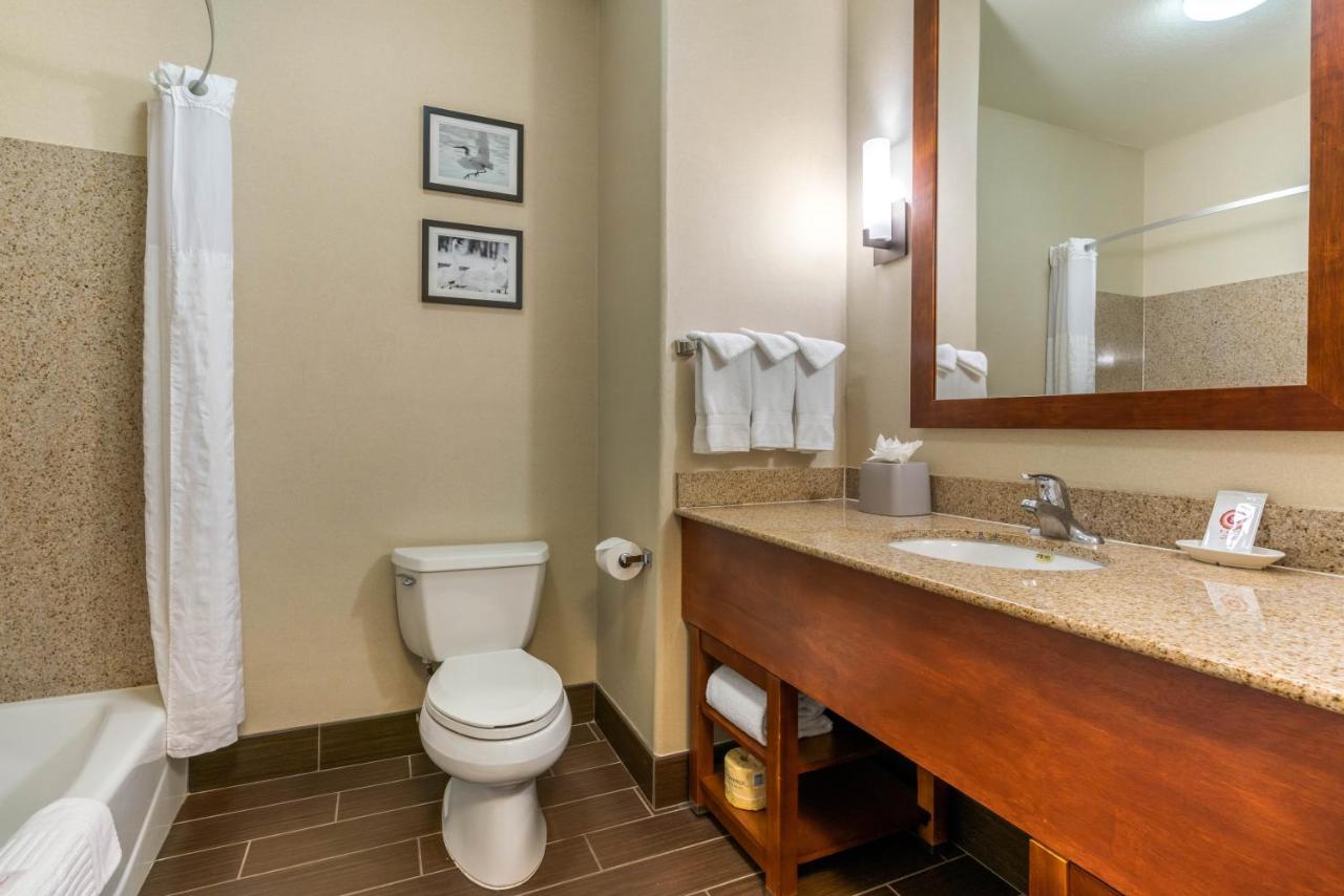 Queen Suite with Two Queen Beds - Non-Smoking at Comfort Inn & Suites Galt - Lodi North