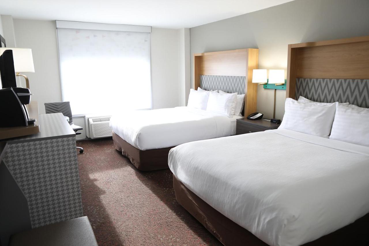 Queen Room with Two Queen Beds - Non-Smoking at Holiday Inn Chicago O'Hare Area by IHG