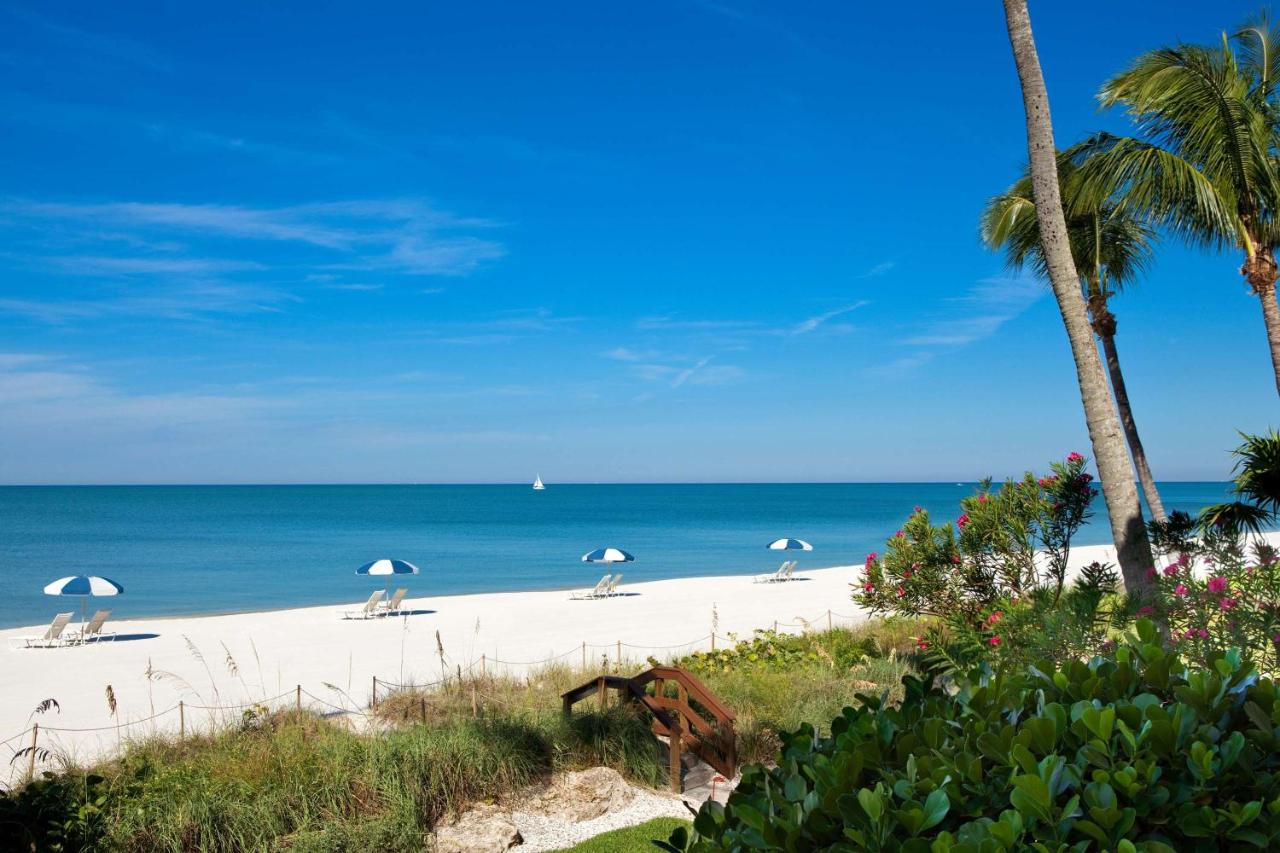Premium Queen Beachfront (Beach House) at LaPlaya Beach & Golf Resort - A Noble House Resort