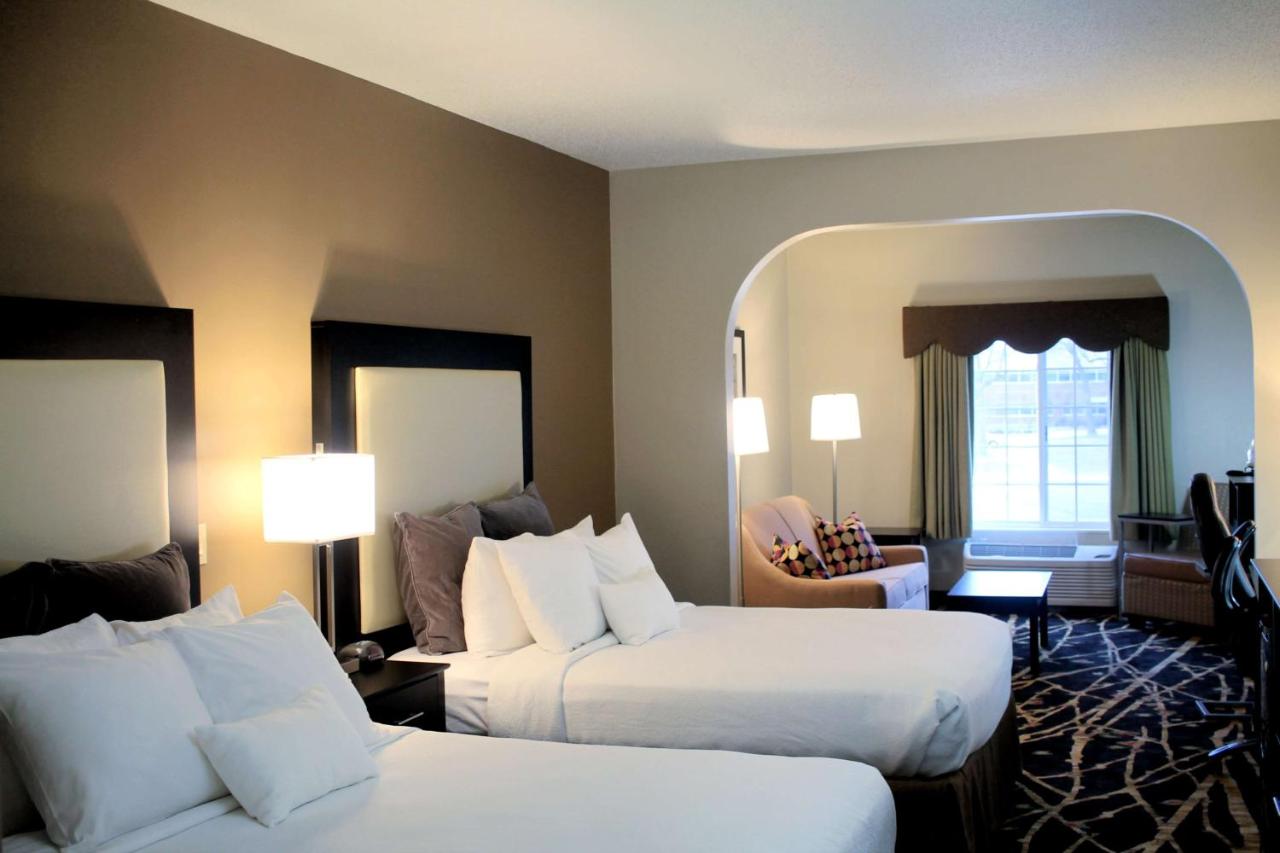  | Best Western Plus Des Moines West Inn & Suites
