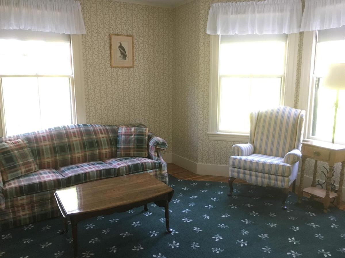 Asticou Inn