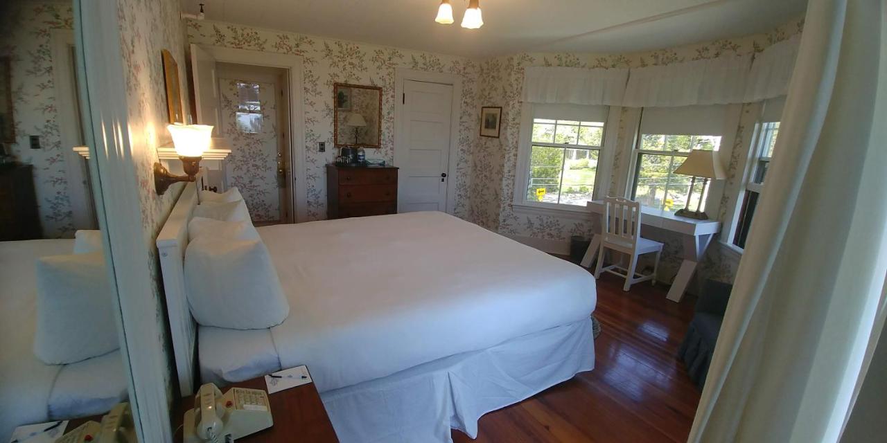 Asticou Inn