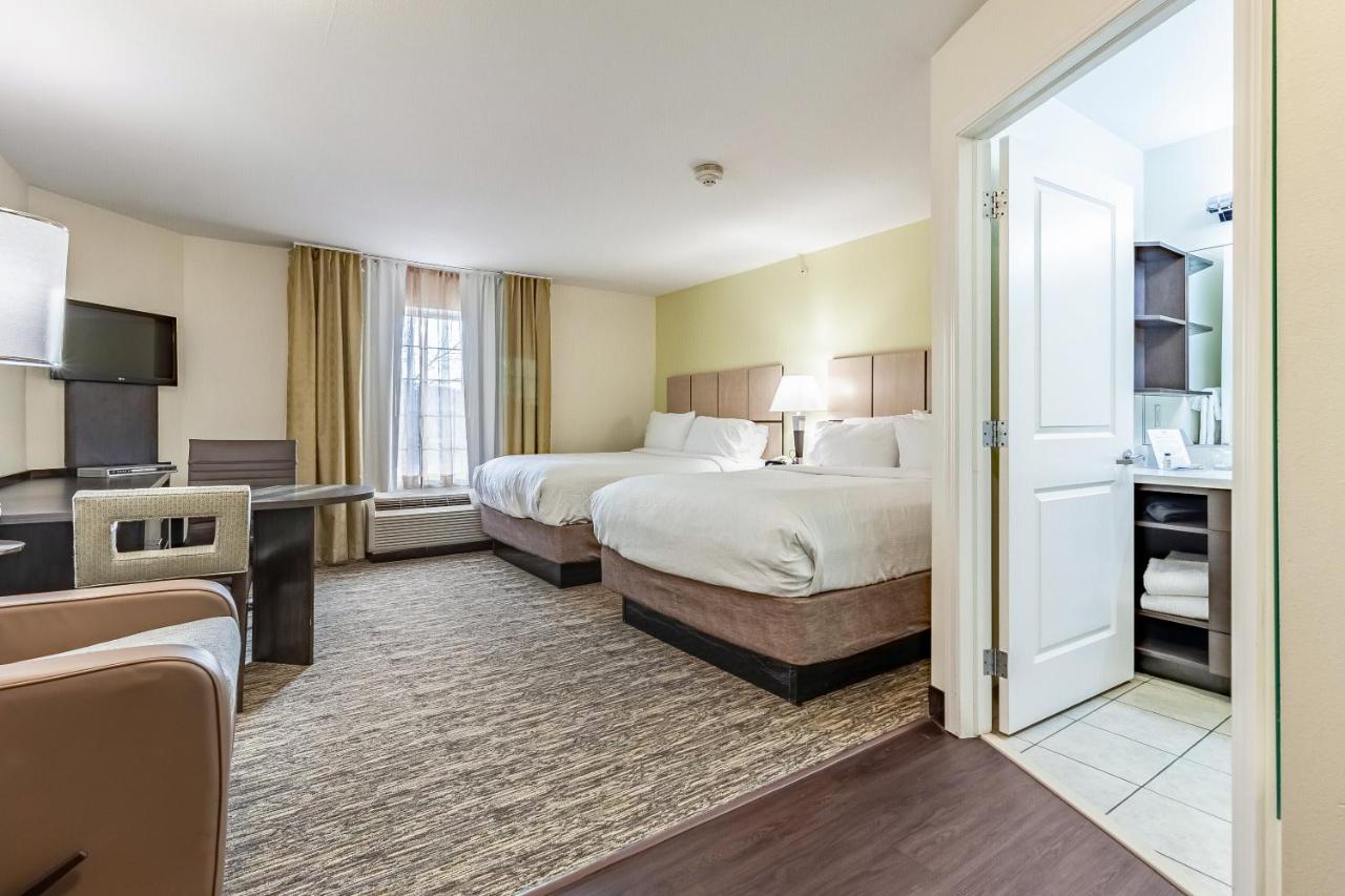 Studio Suite with Two Queen Non-Smoking at Candlewood Suites Lincoln by IHG