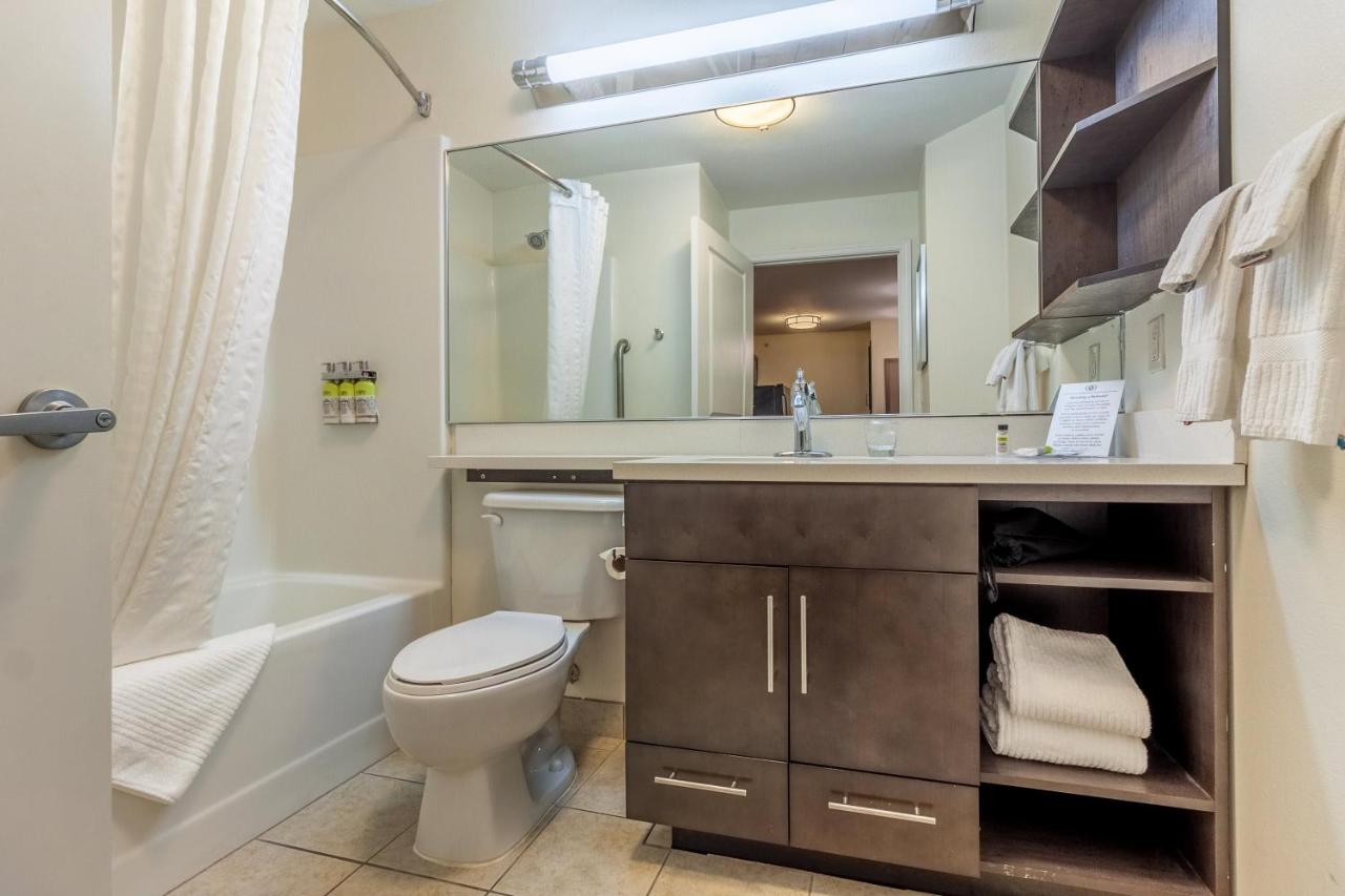 One- Queen Bed Studio Suite - Non-Smoking at Candlewood Suites Lincoln by IHG